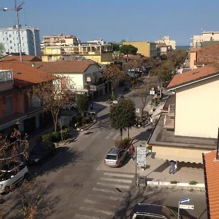 Vapore Gatteo a Mare